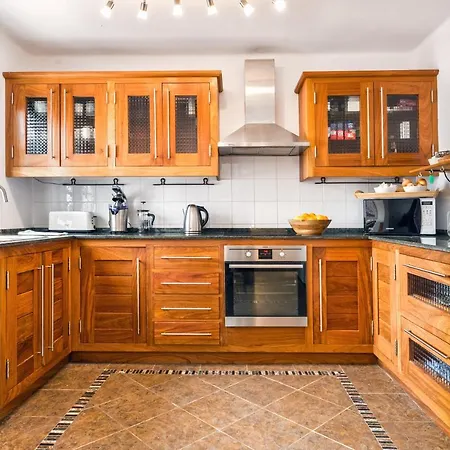 Lanzahost Mimosa * Punta Mujeres